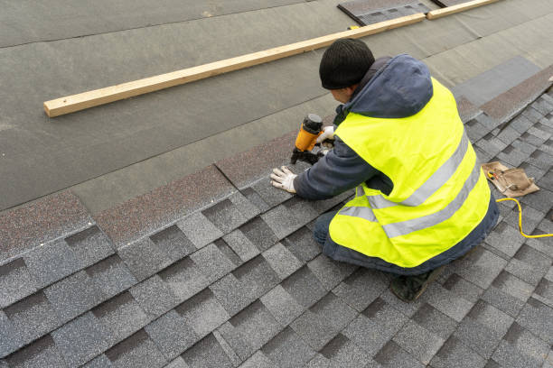 Best Shingle Roofing Installation  in Robins, IA